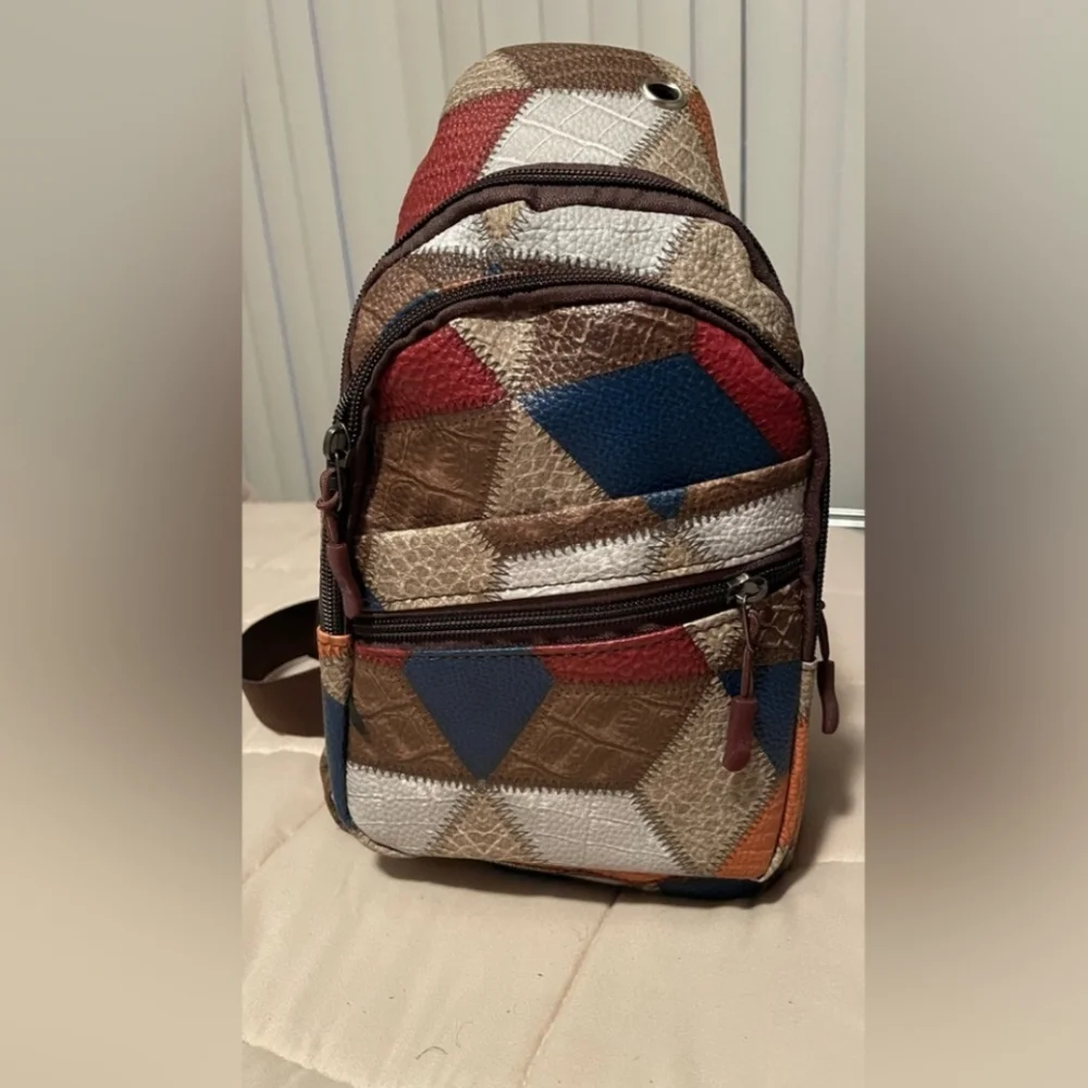 NWT Crossbody Multicolor - Picture 2 of 10